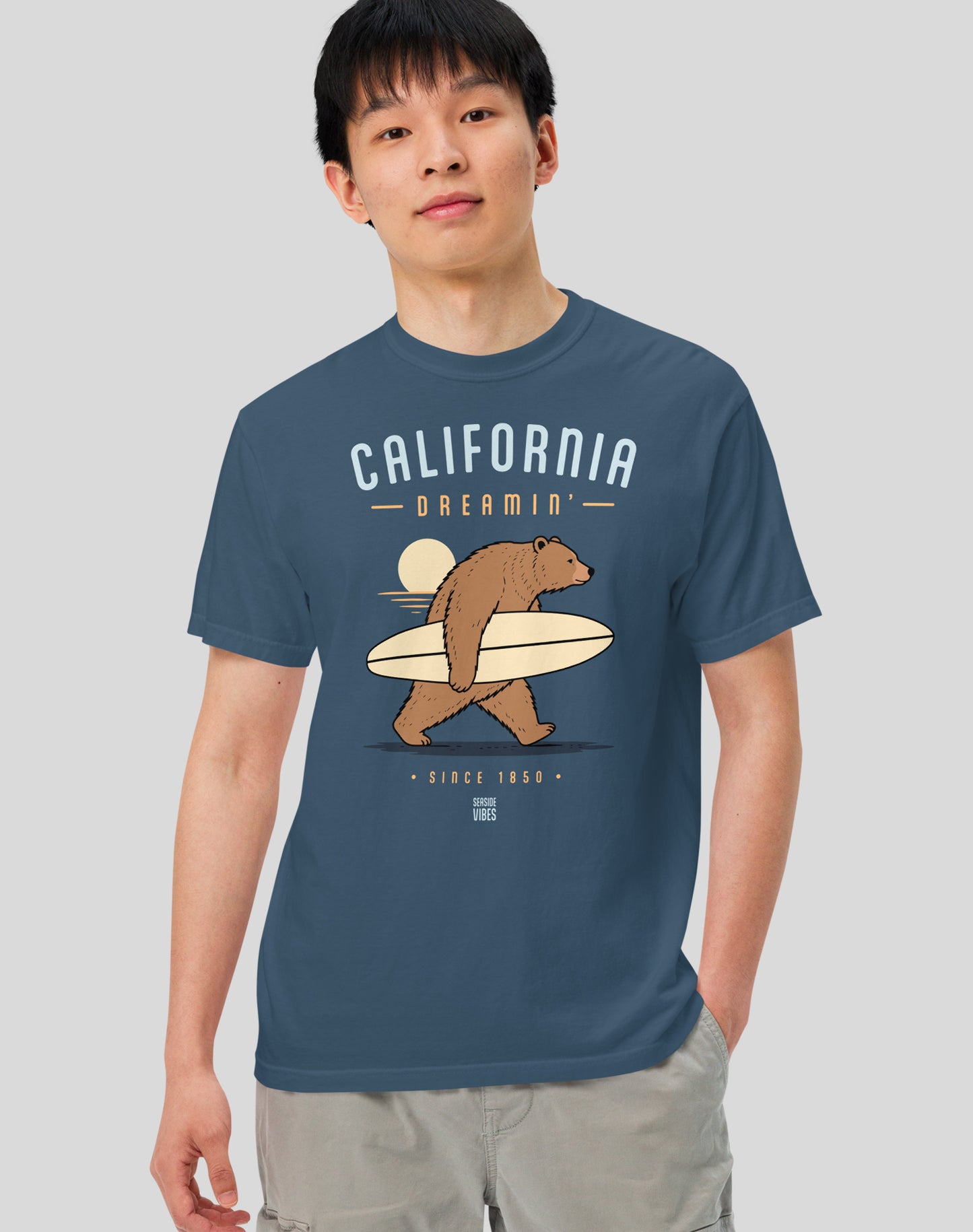 Unisex: California Dreamin' Tee - 100% Cotton | Midnight