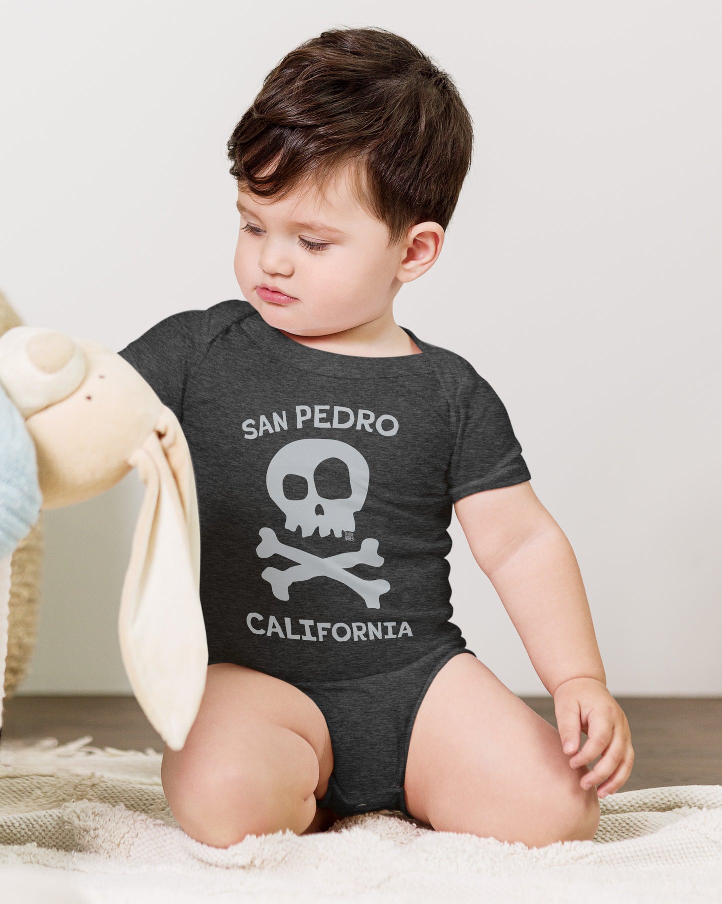 San Pedro Skull & Bones Onesie | Dark Grey Heather