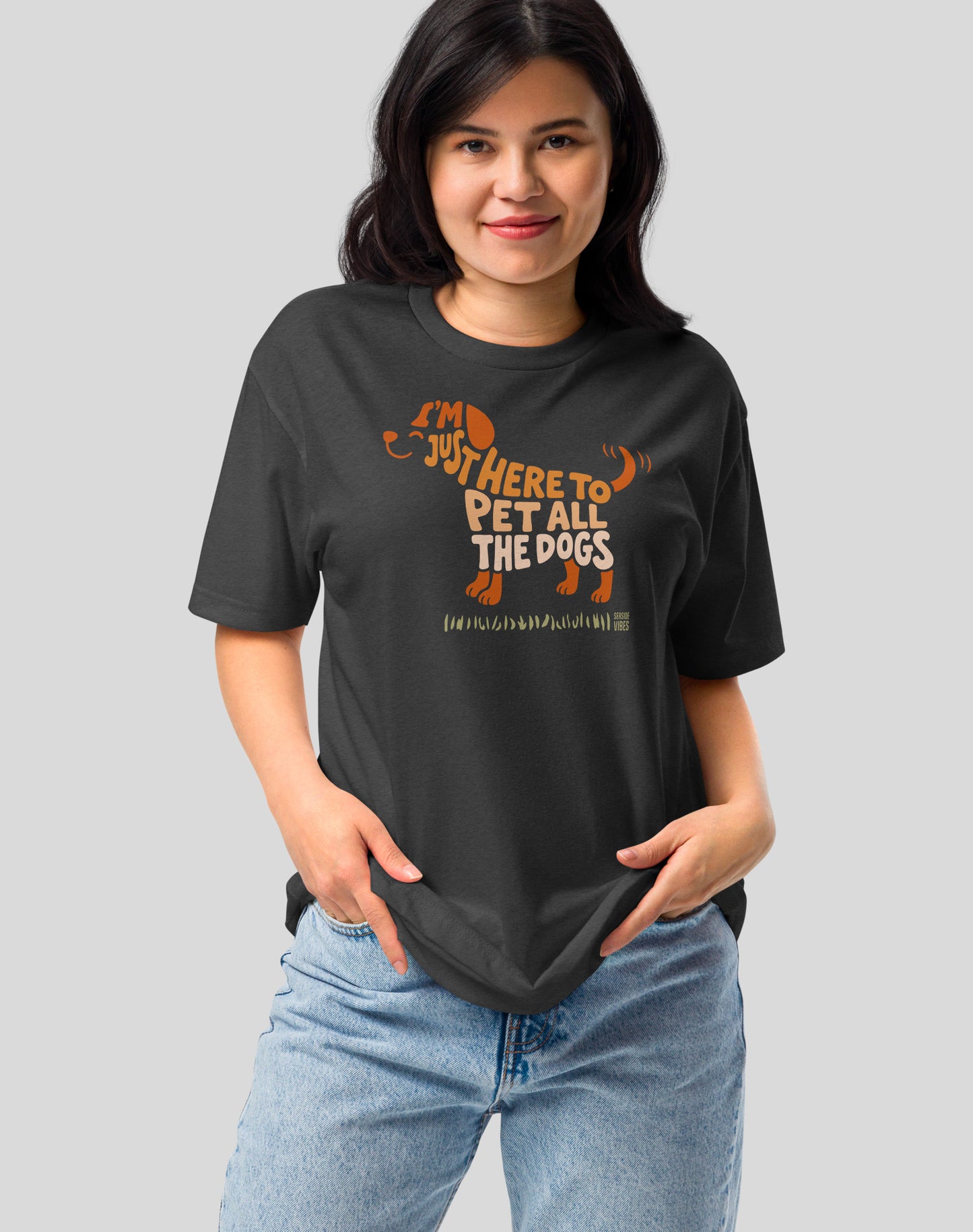 I'm Just Here to Pet all the Dogs Tee - Cotton Blend | Charcoal